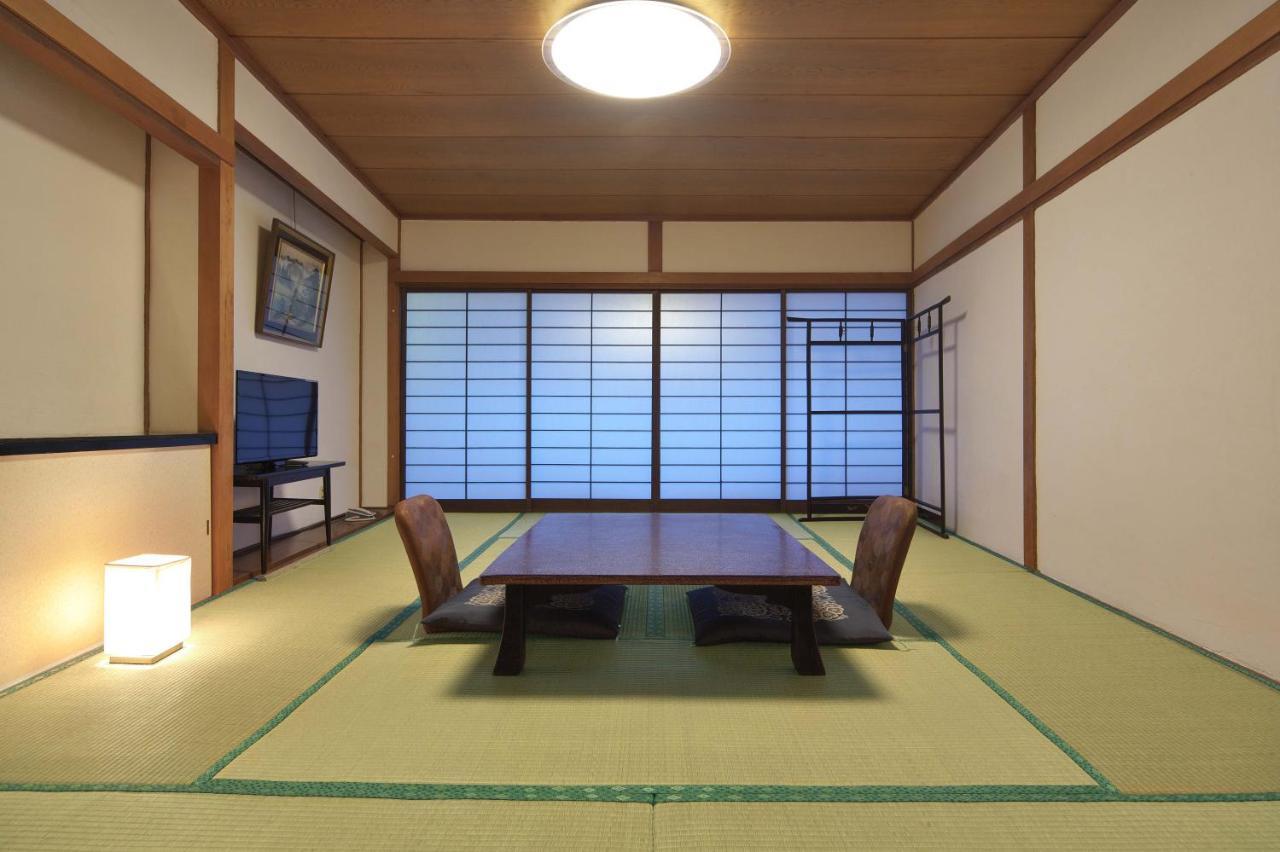 Matsunoi Ryokan Kusatsu  Eksteriør billede